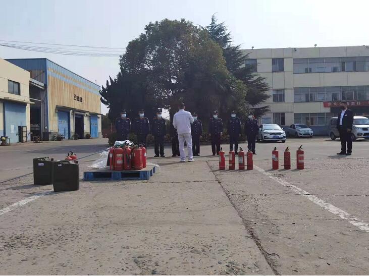 獵鷹保安公司積極組織，開展消防實戰(zhàn)演練，防患于未“燃”